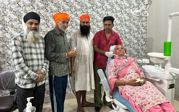 Dera Loh Langar Gurdwara Society Nangal Khurd gave teeth to needy patients